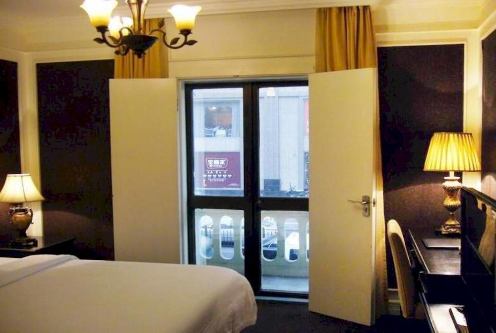 Manhattan Jinling Hotel Shanghai Buitenkant foto