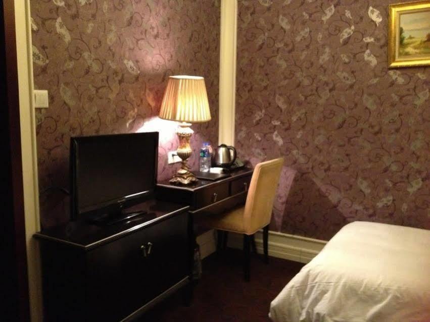 Manhattan Jinling Hotel Shanghai Buitenkant foto